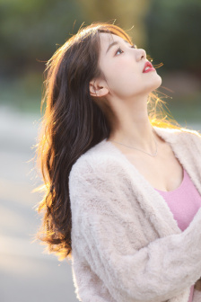我和寂寞丰满的寡妇